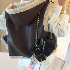 批发新款秋冬皮毛一体羊羔毛连帽背心马夹女