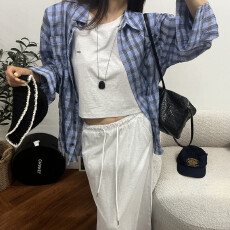 批发新款宽松百搭休闲格纹长袖防晒<b class='q'>衬衣</b>女