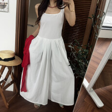 批发新款  高级感收腰气质背带<b class='q'>连体裤女</b>