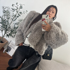 批发已出货   冬季宽松显瘦毛毛外套女配围巾