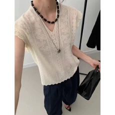 批发长期供货～26年夏季新款时尚蝴蝶蕾丝飞飞袖女T恤显瘦v领针织上衣