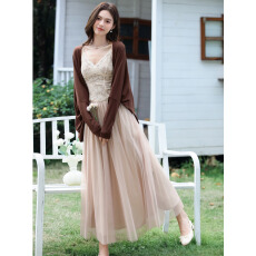 批发<b class='q'>实拍</b>法式优雅蕾丝背心收腰气质半裙外穿上衣夏三件套时尚套装