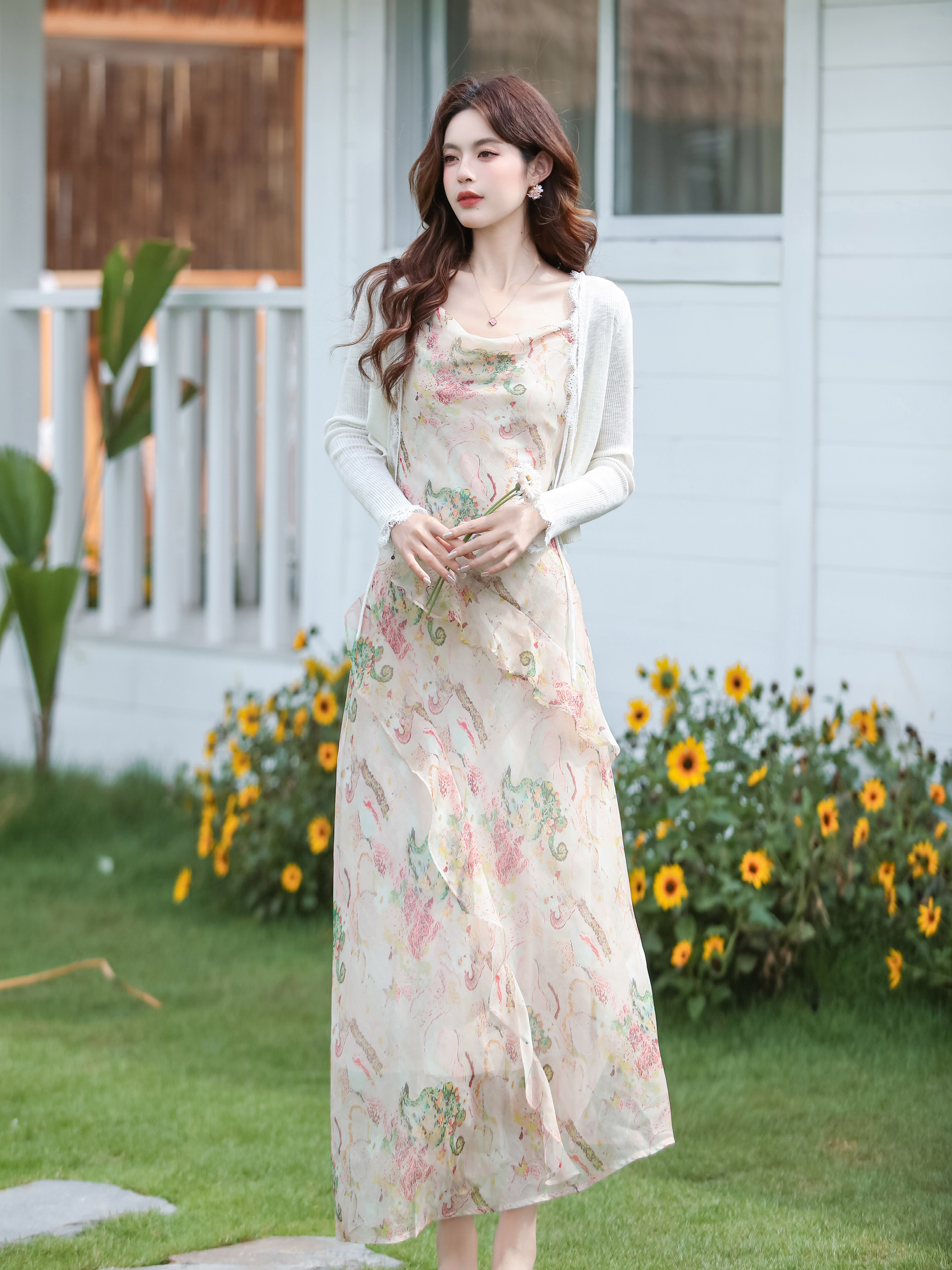 실사 오즈의 마법사 프릴 흔들다 칼라 비스듬한 자르다 몸매 가꾸기 작은 꽃무늬 슬립 드레스 센 부서 품격 롱 스커트