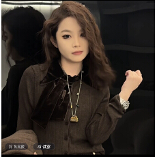 批发【佩吉】深圳南油时尚百搭羊毛半裙+时尚百搭<b class='q'>丝绒</b>领带针织上衣