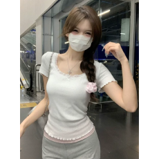 批发东盛网批  现货【原版广州面料】设计感白色<b class='q'>甜美</b>蕾丝领口短袖T恤