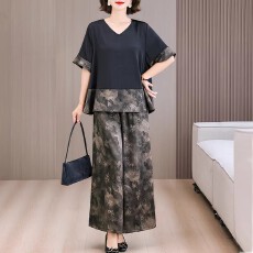 批发胖<b class='q'>妈妈</b>大码女装真丝<b class='q'>套装</b>女夏季宽松印花桑蚕丝短袖阔腿裤两件套女