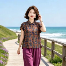 批发妈妈洋气桑蚕丝上衣高端复古日常穿搭中老年<b class='q'>衬衫</b>女夏<b class='q'>真丝</b>短袖小衫