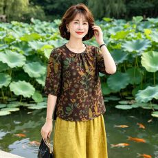批发中年妈妈洋气碎花中袖短袖T恤女夏装新款气质宽松休闲<b class='q'>中老年</b>上衣