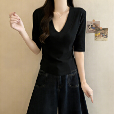 批发实拍~ 辣妹风色V领中袖T恤女夏季<b class='q'>新款</b>显瘦修身百搭上衣正肩<b class='q'>打底衫</b>