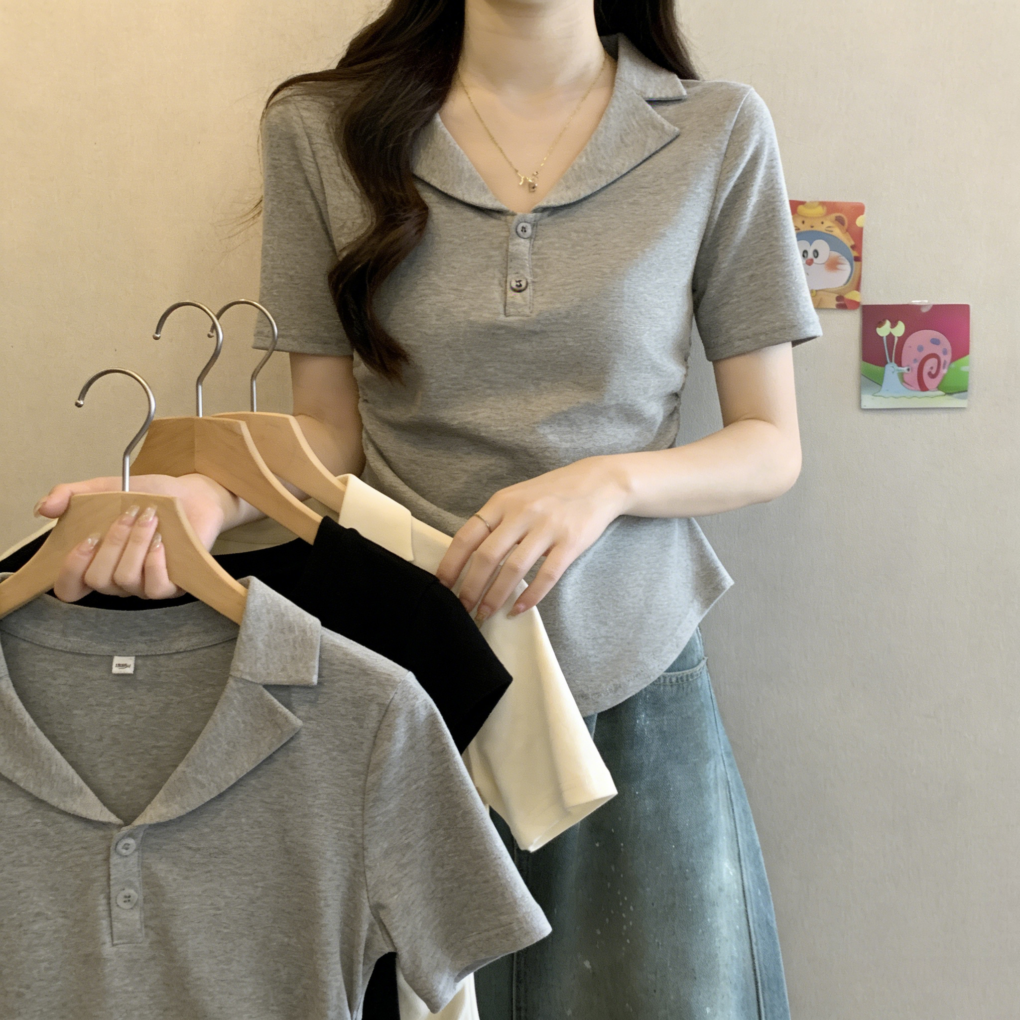 실사 한 부서 POLO 칼라 반팔 여성 여름 새로운 몸매 가꾸기 슬림해 보이는 허리 수축 주름 티셔츠 기본 셔츠