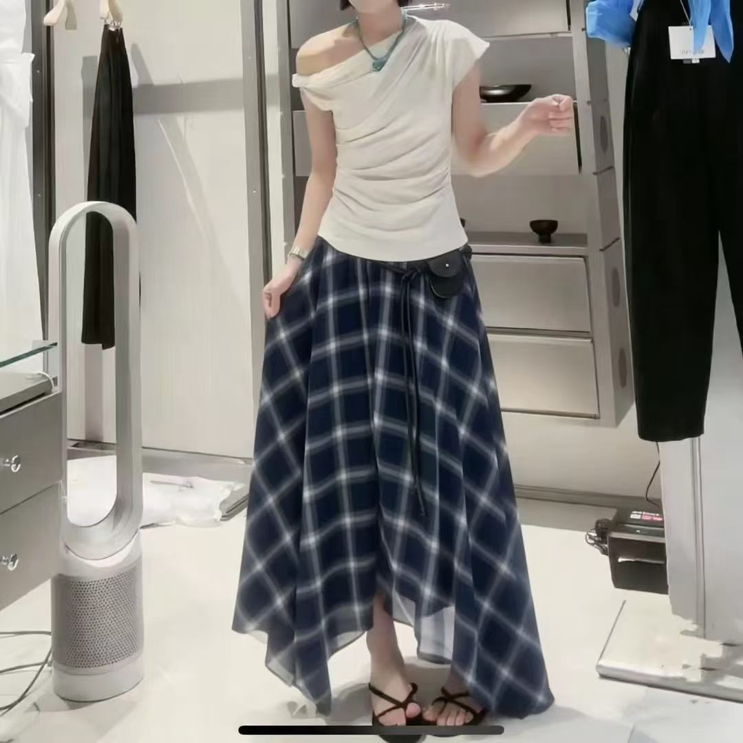 레트로 캐주얼 체크무늬 불규칙 반신 스커트 2026 여름 새로운 허리밴드 한 마디 중 롱 스커트 여성