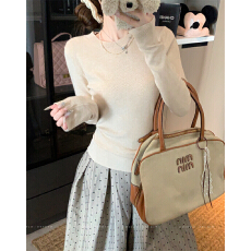 批发实拍 <b class='q'>大码</b>女装春秋胖妹妹圆领基础款针织打底衫内搭针织<b class='q'>长袖</b>上衣