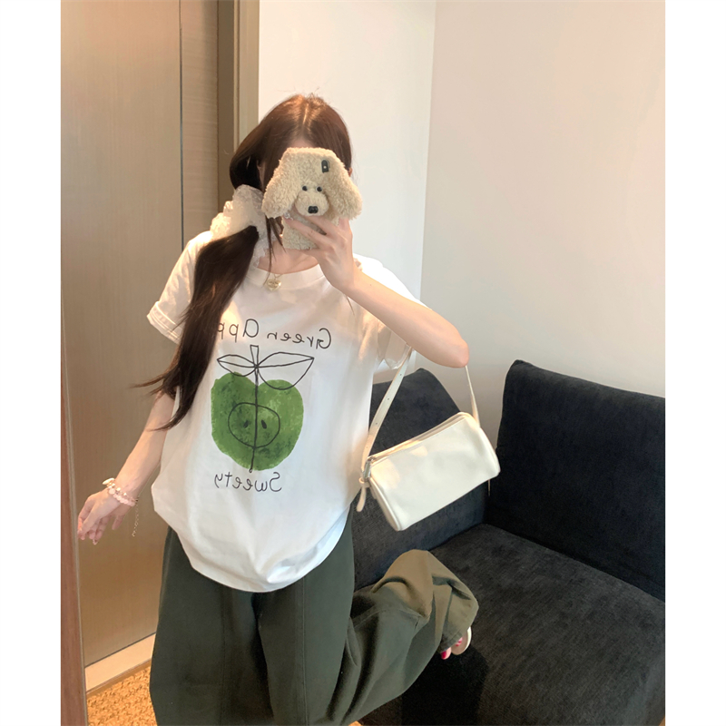 실사 빅 사이즈 여성 의류 여름 지방 mm 긍정적 인 어깨 녹색 애플 프린트 화이트 순면 루즈핏 반팔 티셔츠 맨위