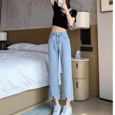 批发春<b class='q'>秋</b>季ins复古毛边牛仔裤女潮牌韩版宽松学生直筒水洗阔腿休闲裤