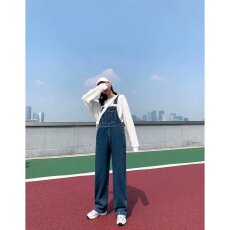批发秋季新款<b class='q'>背带裤</b>女宽松显瘦牛仔裤直筒阔腿裤韩版时尚ins潮