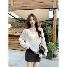 实拍实价~早春新中式蕾丝刺绣重系带V领高级感提花灯笼袖系带上衣