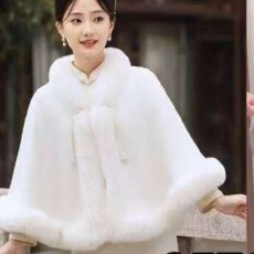 批发复古国风古韵婚宴<b class='q'>旗袍</b>披肩斗篷女加绒外套百搭<b class='q'>时尚</b>气质冬保暖披风