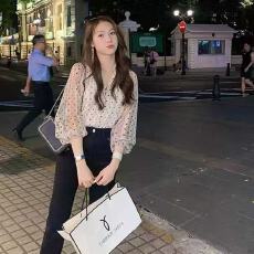 批发百搭<b class='q'>波点</b>蕾丝衫女夏薄款<b class='q'>雪纺</b><b class='q'>衬衫</b>上衣早秋减龄漂亮洋气小衫