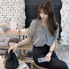 批发方领短袖衬衫女夏新款日系<b class='q'>甜美</b>减龄小清新百搭小格子锁骨心机上衣