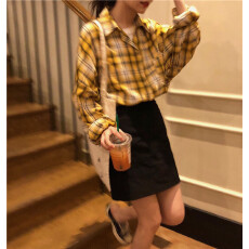 批发2026新款<b class='q'>格子</b><b class='q'>衬衫女</b>中长款设计感小众衬衣开衫薄外套洋气上衣