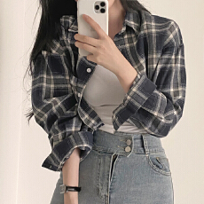 批发<b class='q'>韩国</b>chic早秋复古格子翻领长袖短款衬衫女显瘦露脐上衣