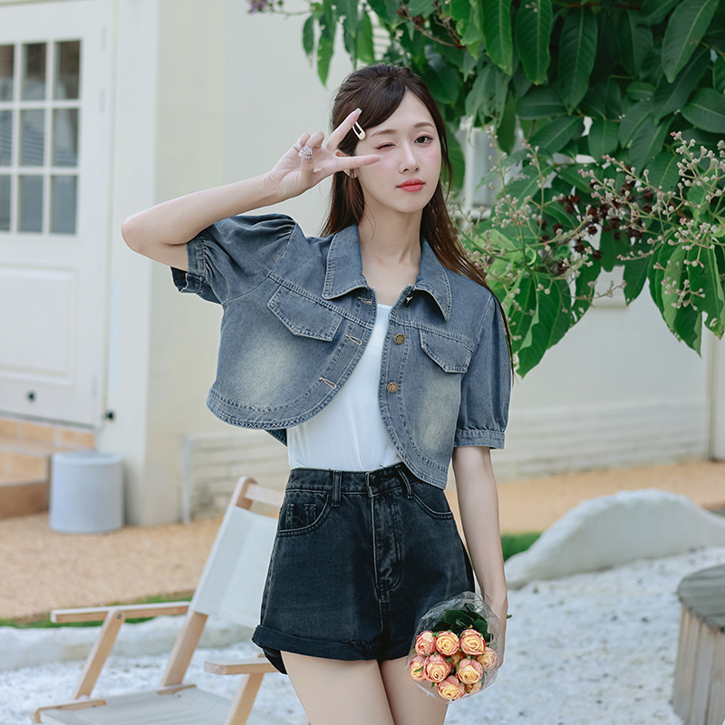새로운 트렌드 패션 캐주얼 레트로 부드럽다 프로 피부 거품 소매 쇼트 스타일 데님 반팔 맨위