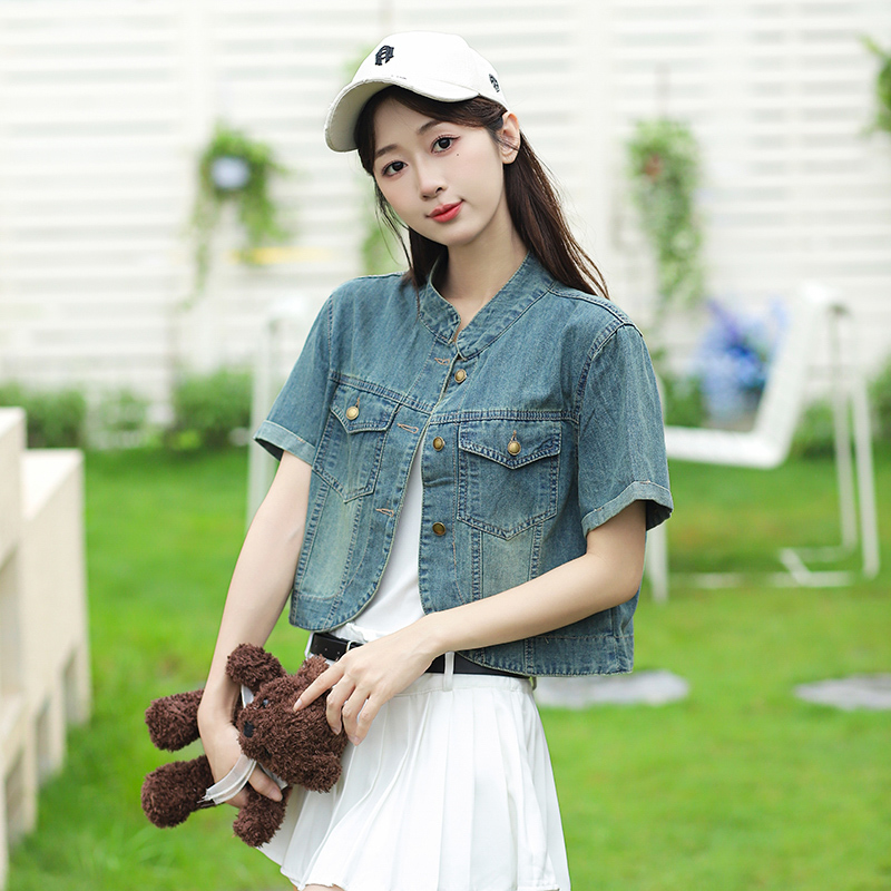 한 트렌디 새로운 스탠드 칼라 캐주얼 패션 다용도 디자인 센스 데님 얇은 스타일 반팔 맨위