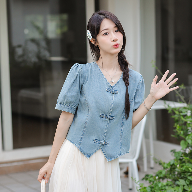 새로운 중식 고급 쇼트 스타일 차가운 통기성 프로 피부 슬림해 보이는 데님 맨위