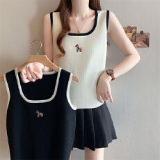 批发2026夏季新款大码方领撞色针织背心胖MM遮肉<b class='q'>显瘦</b>小马刺绣内搭上衣