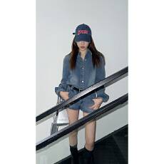 批发港风复古蓝色宽松牛仔外套女秋季穿搭<b class='q'>套装</b><b class='q'>休闲</b>直筒短裤气质两件套