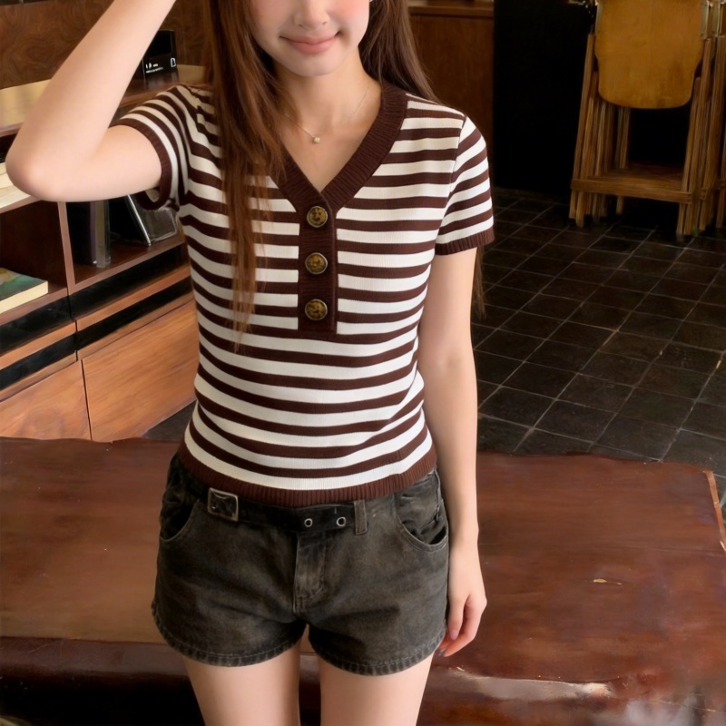 RY1973# 实拍冰丝针织衫2026短袖女夏季新款V领条纹纽扣薄款上衣打底衫