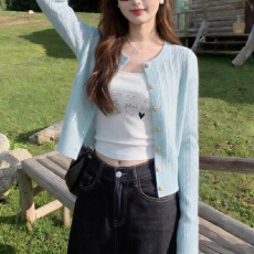 批发实拍冰丝针织衫2026短袖女夏季新款V领<b class='q'>开衫</b>薄款上衣打底衫