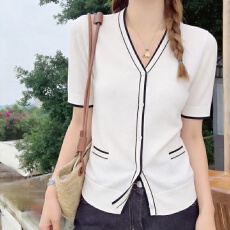 批发实拍冰丝针织衫2026短袖女夏季新款V领<b class='q'>开衫</b><b class='q'>薄</b>款上衣打底衫