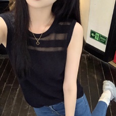 批发实拍冰丝<b class='q'>针织衫</b>2026短袖女夏季新款圆领薄款镂空上衣<b class='q'>打底衫</b>