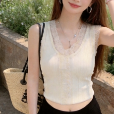 批发实拍冰丝针织衫2026短袖女夏季新款显瘦V领<b class='q'>蕾丝</b>花边背心<b class='q'>打底衫</b>