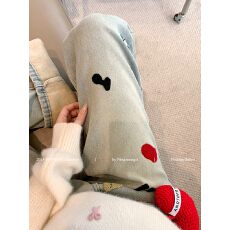 批发官图设计感卡通刺绣阔腿<b class='q'>牛仔裤</b>女冬季新款宽松显瘦小众加绒直筒裤