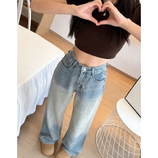 批发实拍早春韩版镶字母闪钻<b class='q'>牛仔裤</b>女重工渐变水洗高腰直筒窄版阔腿裤