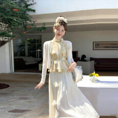 批发实拍氛围感套装女夏季2026新款防晒衫晕染挂脖上衣半身长裙三件套