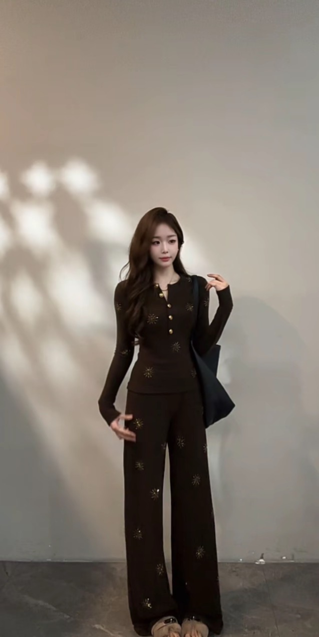 2026 가을 겨울 새로운 단추 디자인 핫픽스 긴팔 티셔츠 스트레이트 팬츠 패션 캐주얼 세트