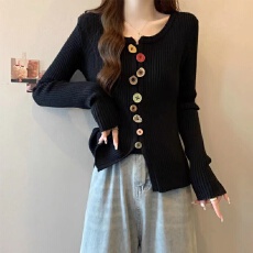 批发韩货洋气减龄小衫方领正肩针织衫女秋<b class='q'>冬</b>显瘦打底衫上衣