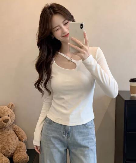 핫걸 바람 비스듬한 칼라 홀로우 아웃 화이트 티셔츠 여성 가을 빅 사이즈 지방 mm 몸매 가꾸기 슬림해 보이는 작은 심장 기계 기본 셔츠 맨위