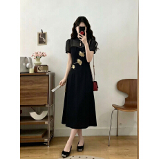 批发实拍<b class='q'>大码</b>女装2026夏季新款新中式国风气质显瘦珠片绣旗袍<b class='q'>连衣裙</b>