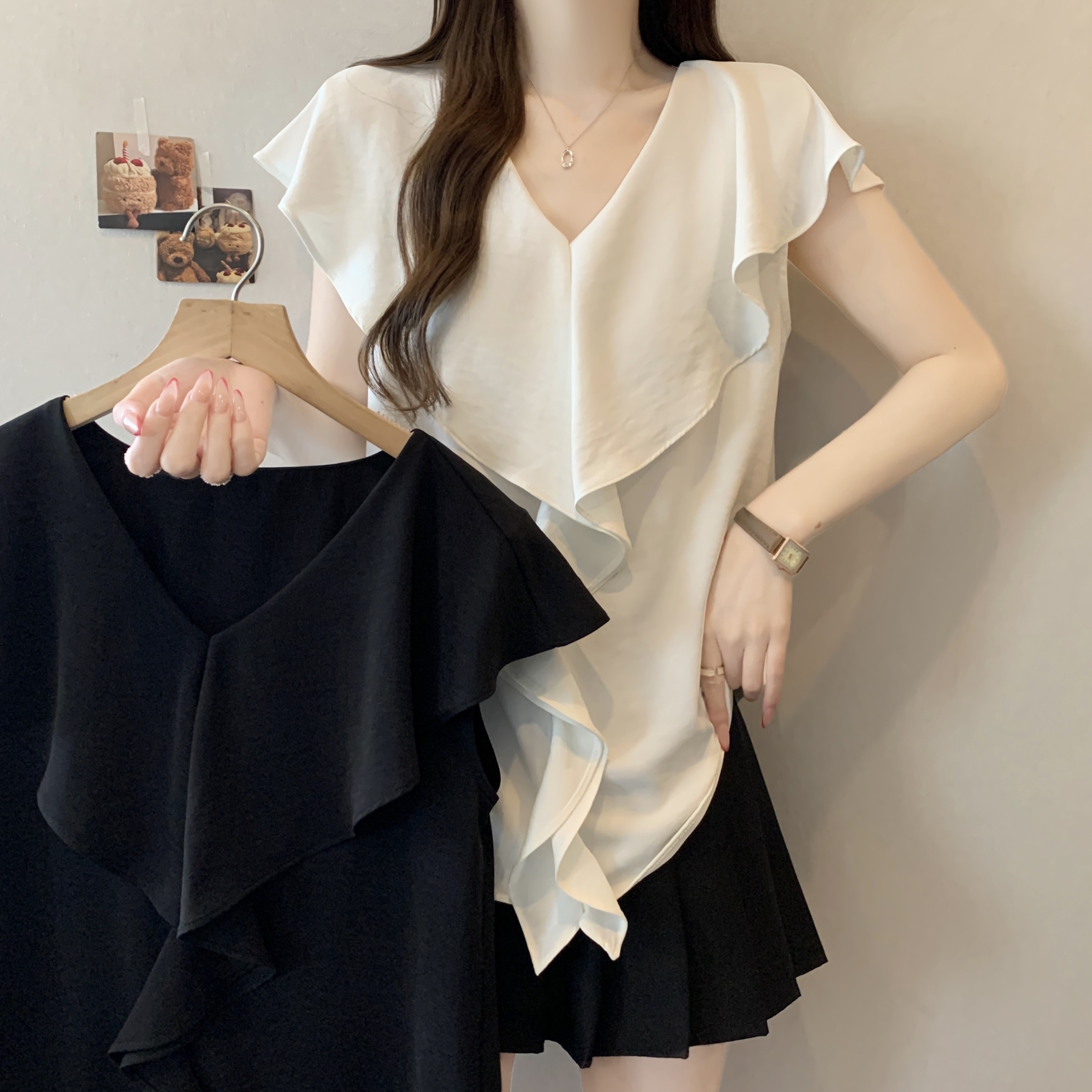 실사 2809# 마이크로 지방 mm 새틴 광택 비싼 가스 V넥 프릴 반팔 셔츠 Feifei 소매 슬림해 보이는 맨위