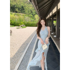 批发Q女家 4/30 兰汀花落/氛围美神挂脖荷叶鱼尾开叉碎花长裙