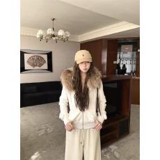 批发新款<b class='q'>韩版</b>时尚潮流毛毛领加厚加绒短外套+松紧腰阔腿<b class='q'>裤</b><b class='q'>套装</b>