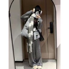 批发新款韩版<b class='q'>时尚</b>休闲保暖棉马甲+立领毛衣开衫+休闲<b class='q'>裤</b>三件套