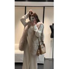 批发新款气质设计感加厚加绒V领<b class='q'>卫衣</b>+高腰阔腿裤+毛毛马甲三件套