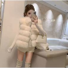 批发新款韩版洋气时尚高品质立领毛毛马甲