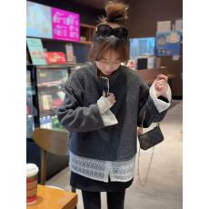 批发新款减龄温柔拼接蕾丝下摆半高领<b class='q'>卫衣</b>+松紧腰直筒短裙两件套