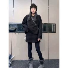 批发新款极简休闲风压格宽松减龄高级感<b class='q'>卫衣</b>+松紧腰不规则裙两件套